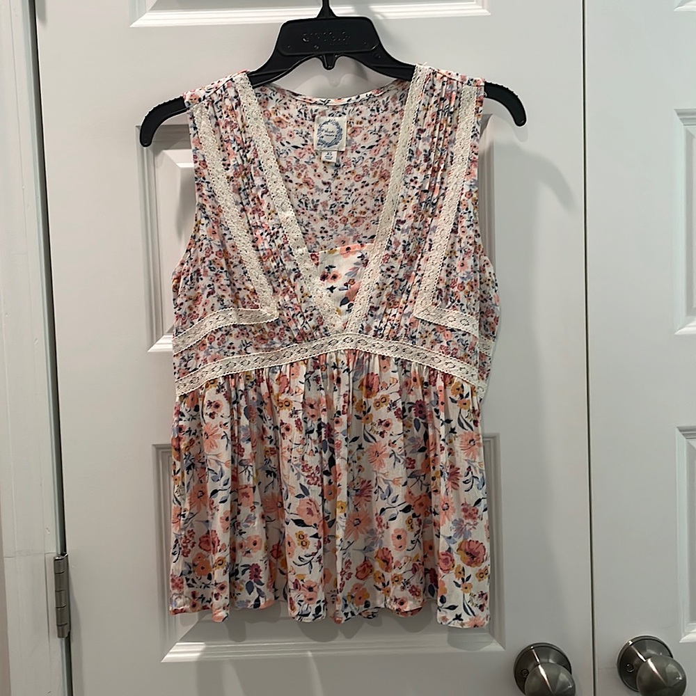 Women’s Spring Top